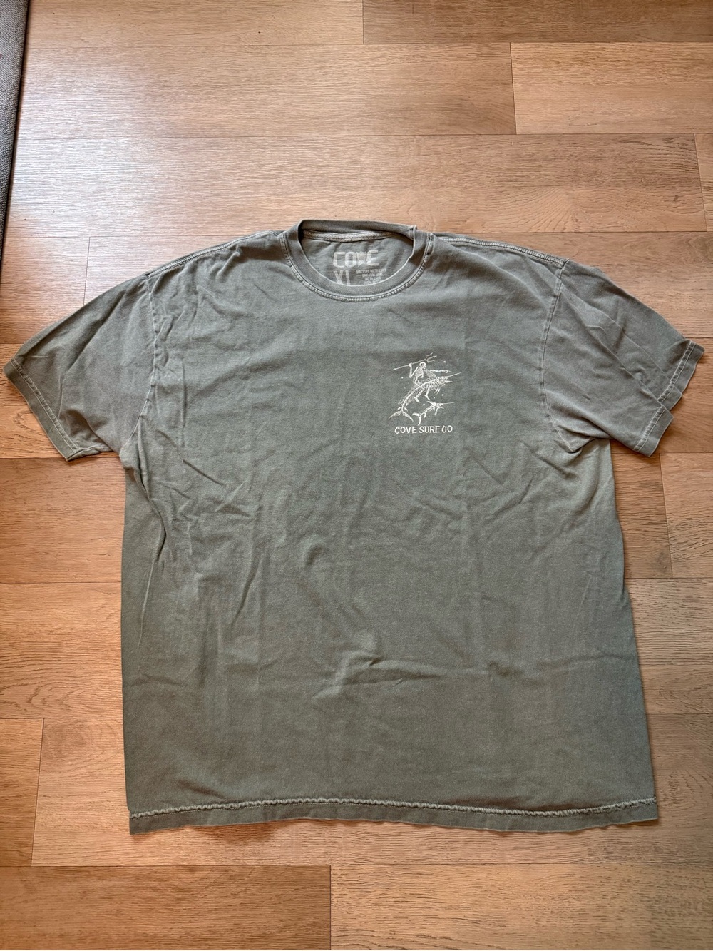 Cove Men’s Green Graphic Short Sleeve Tee - XL - 100% Cotton